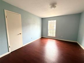 9201 Clarewood Drive 72, Houston TX 77036
