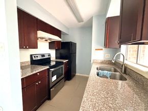 9201 Clarewood Drive 72, Houston TX 77036