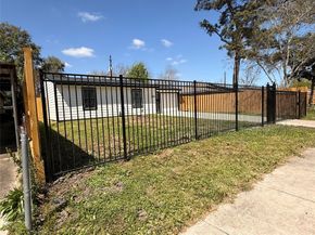 7922 Jutland Road Road, Houston TX 77033