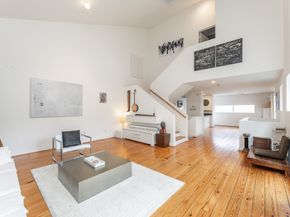 2714 Chenevert Street, Houston TX 77004