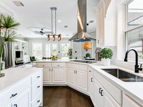 5807 Mountain View Drive, Houston TX 77345