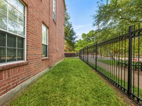 2937 Jackson Street, Houston TX 77004