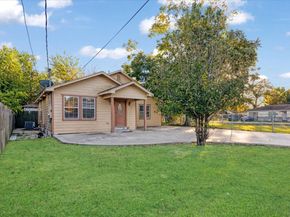 9506 E Avenue I, Houston TX 77012