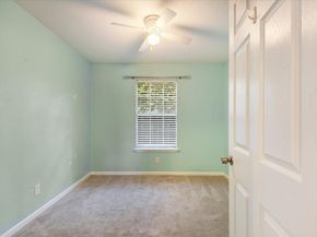 9506 E Avenue I, Houston TX 77012