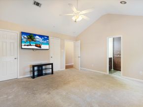 9506 E Avenue I, Houston TX 77012