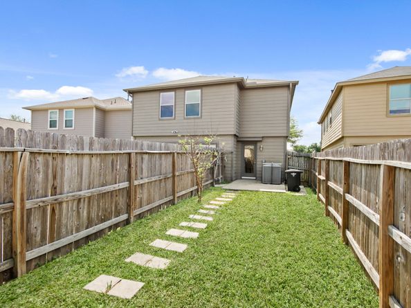 1223 Grassy View Drive, Houston TX 77073