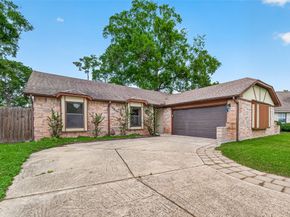 2031 Woodhue Drive, Spring TX 77386