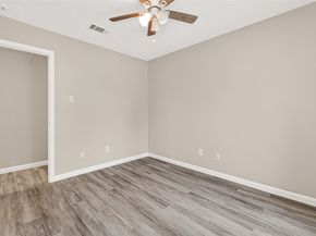 2031 Woodhue Drive, Spring TX 77386