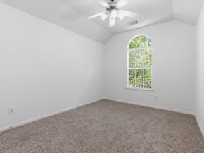 19 Aquiline Oaks Place, The Woodlands TX 77382