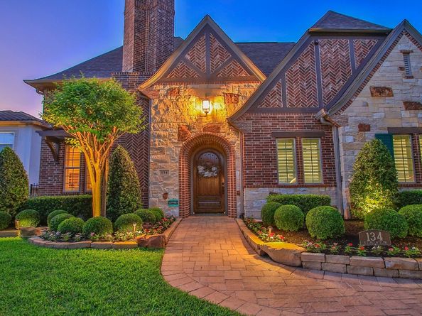 134 S Curly Willow Circle, Tomball TX 77375
