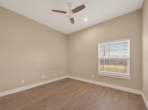 920 Kellogg Street, Houston TX 77012