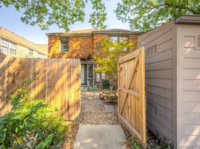 2308 Blodgett Street, Houston TX 77004