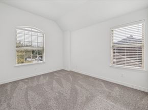 118 Hearthshire Circle, The Woodlands TX 77354