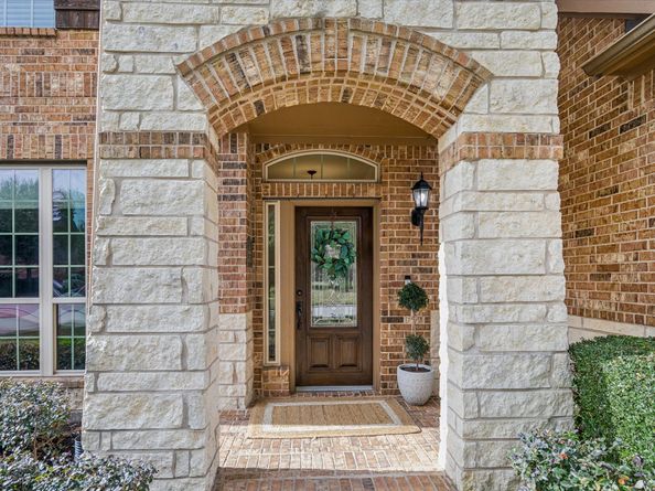 118 Hearthshire Circle, The Woodlands TX 77354