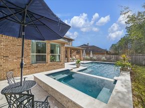 118 Hearthshire Circle, The Woodlands TX 77354
