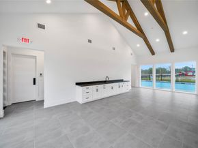 7628 Inwood Hills Lane, Houston TX 77088