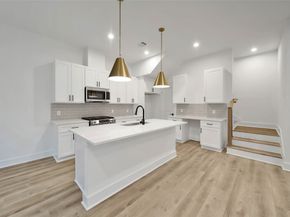 7628 Inwood Hills Lane, Houston TX 77088