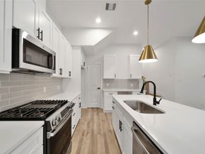 7628 Inwood Hills Lane, Houston TX 77088