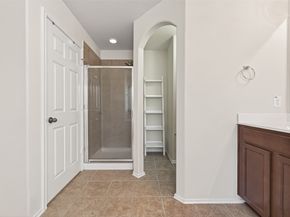 6323 Saragosa Crossing Lane, Houston TX 77066