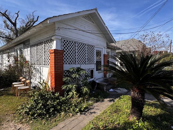 2309 Chestnut Street, Houston TX 77009