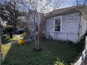 2309 Chestnut Street, Houston TX 77009