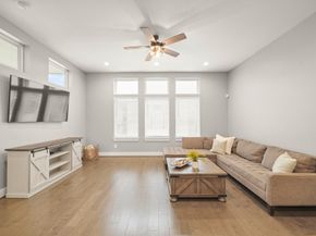 720 W Donovan Street, Houston TX 77091