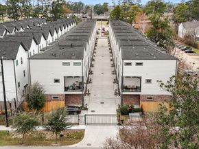 720 W Donovan Street, Houston TX 77091