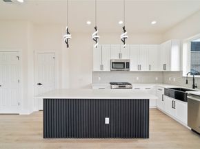 3210 A & B Retta Street, Houston TX 77026