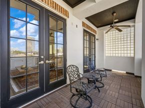 1235 W Bell Street A, Houston TX 77019