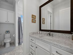 1235 W Bell Street A, Houston TX 77019