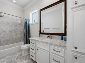 1235 W Bell Street A, Houston TX 77019