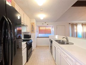 8650 Maplecrest Drive, Houston TX 77099