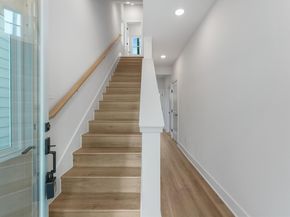 4710 Thornton Villas Lane, Houston TX 77018