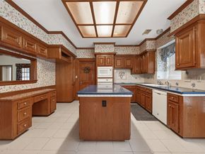 1010 Mill Valley Drive, Sugar Land TX 77498