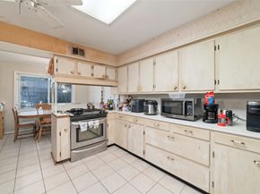 1535 Maux Drive, Houston TX 77043