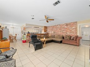 1535 Maux Drive, Houston TX 77043