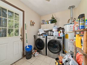 1535 Maux Drive, Houston TX 77043