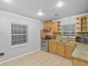 605 Kelley Street, Houston TX 77009