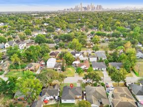 605 Kelley Street, Houston TX 77009