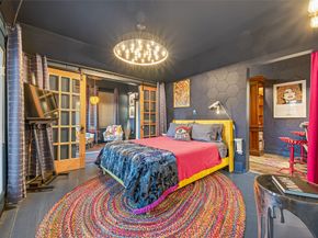 301 W Clay, Houston TX 77019