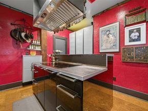 301 W Clay, Houston TX 77019