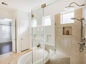 10 Silent Way Drive, Sugar Land TX 77498