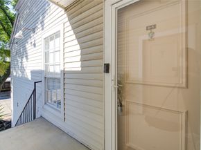 9809 Richmond Avenue D5, Houston TX 77042