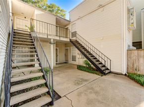 9809 Richmond Avenue D5, Houston TX 77042