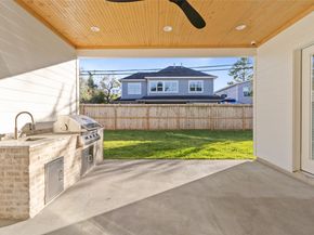 7115 Raton Street, Houston TX 77055