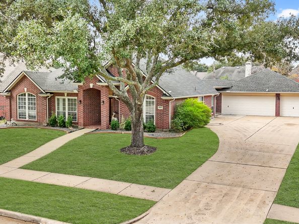 16907 Sandestine Drive, Houston TX 77095