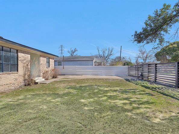 2601 Creston Drive, Houston TX 77026