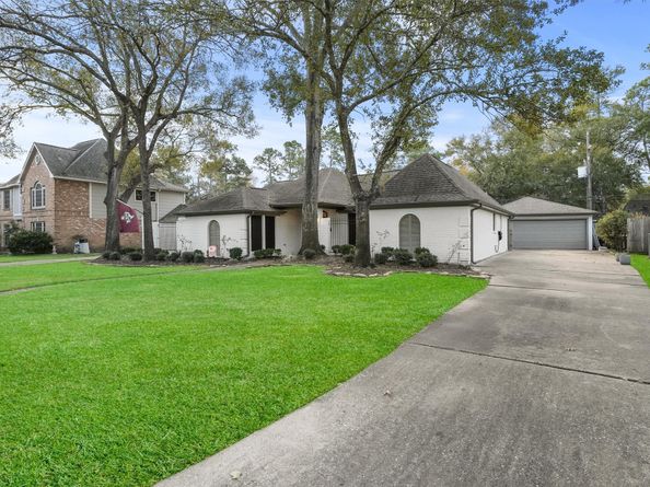 12035 Glenway Drive, Houston TX 77070