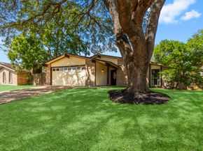 15526 Camino Del Sol Drive, Houston TX 77083