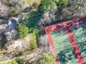 10 Orchid Grove Place, The Woodlands TX 77385